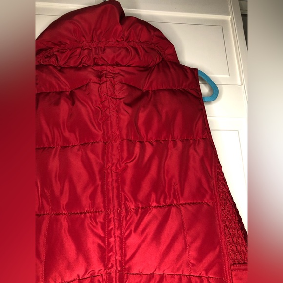 Marc New York size medium puffer vest by Andrew Marc. - Picture 3 of 10